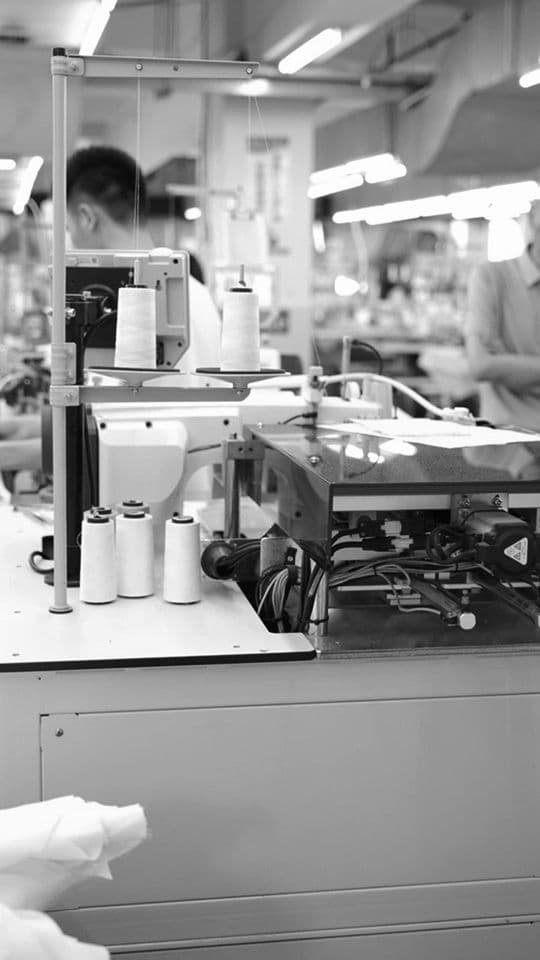 Деталь белой сорочки